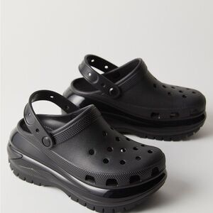 CROCS Classic Bae Black Platform Mules